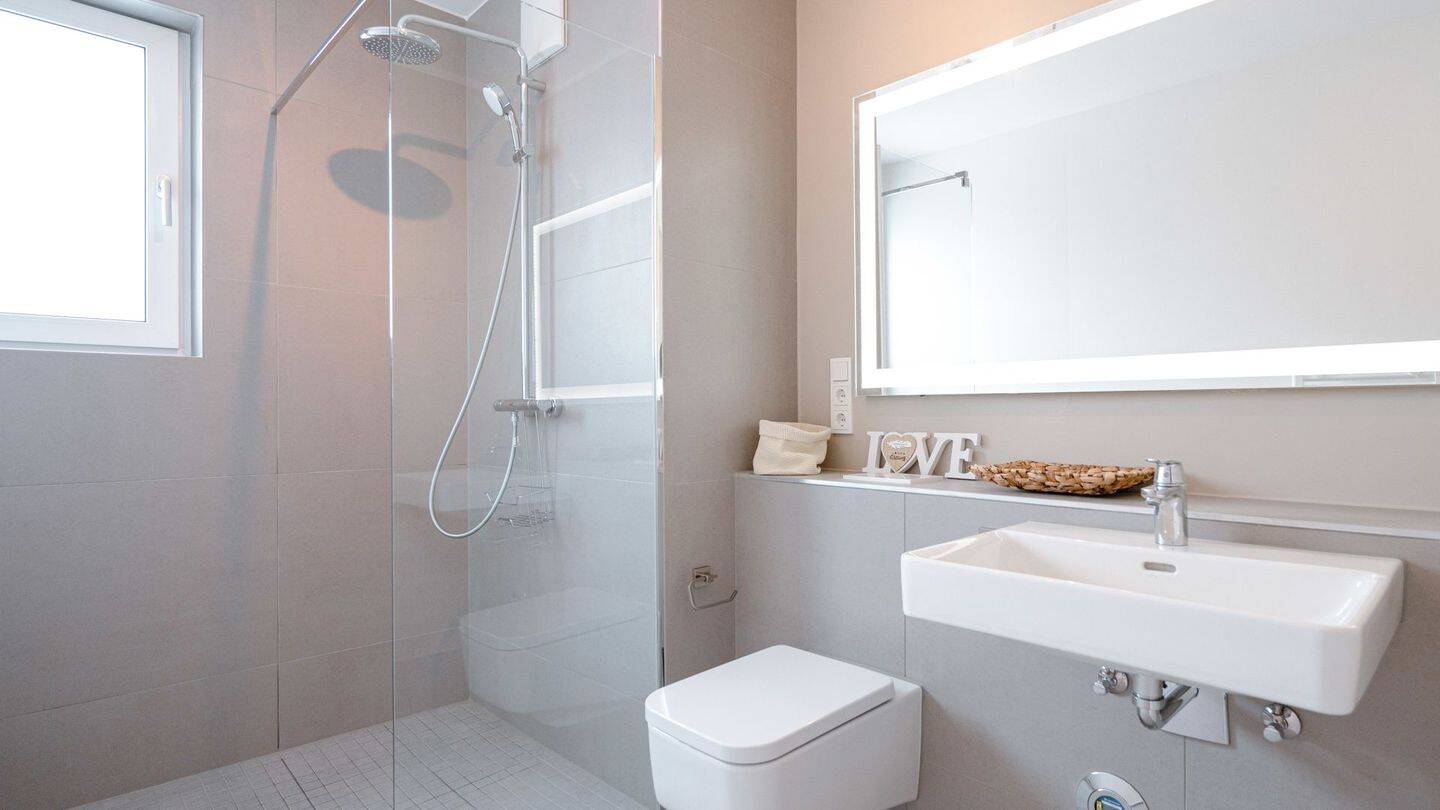 zwei Zimmer im modernen Design in Gerresheim – Düsseldorf – Vorschaubild 8