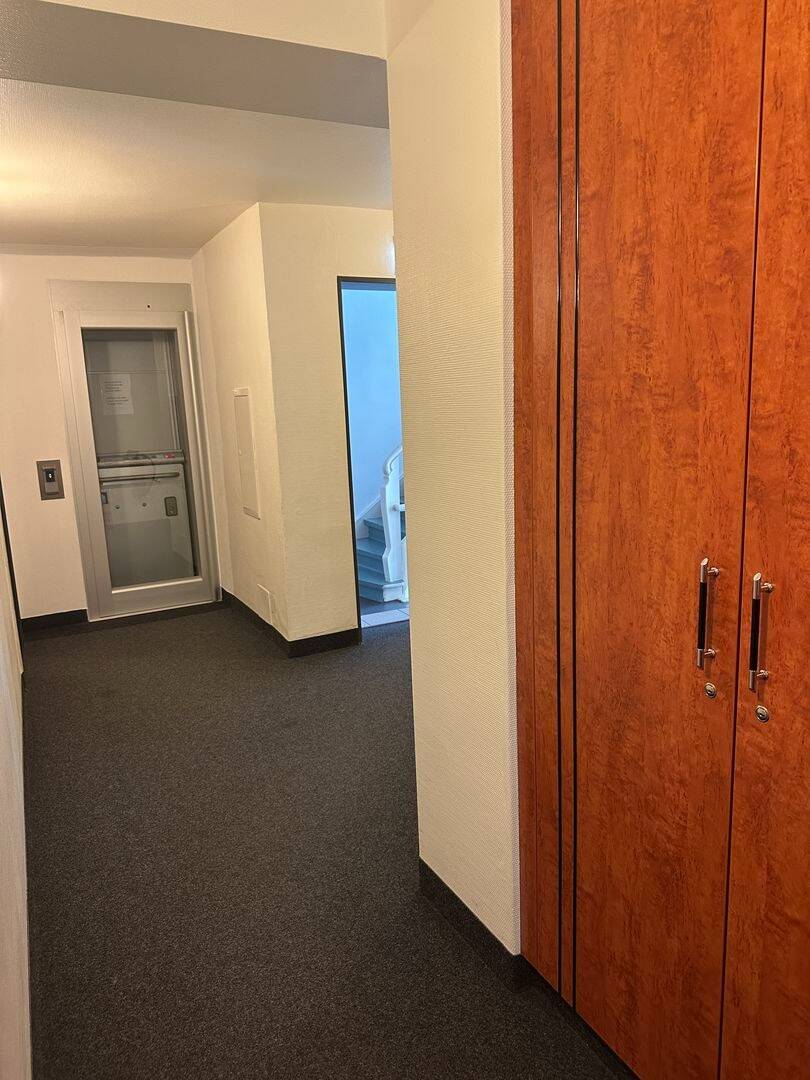 21 Apartments jeweils mit Küche und Bad, 1 WHG 120m², 2 Gewerbe – Ulm – Vorschaubild 5