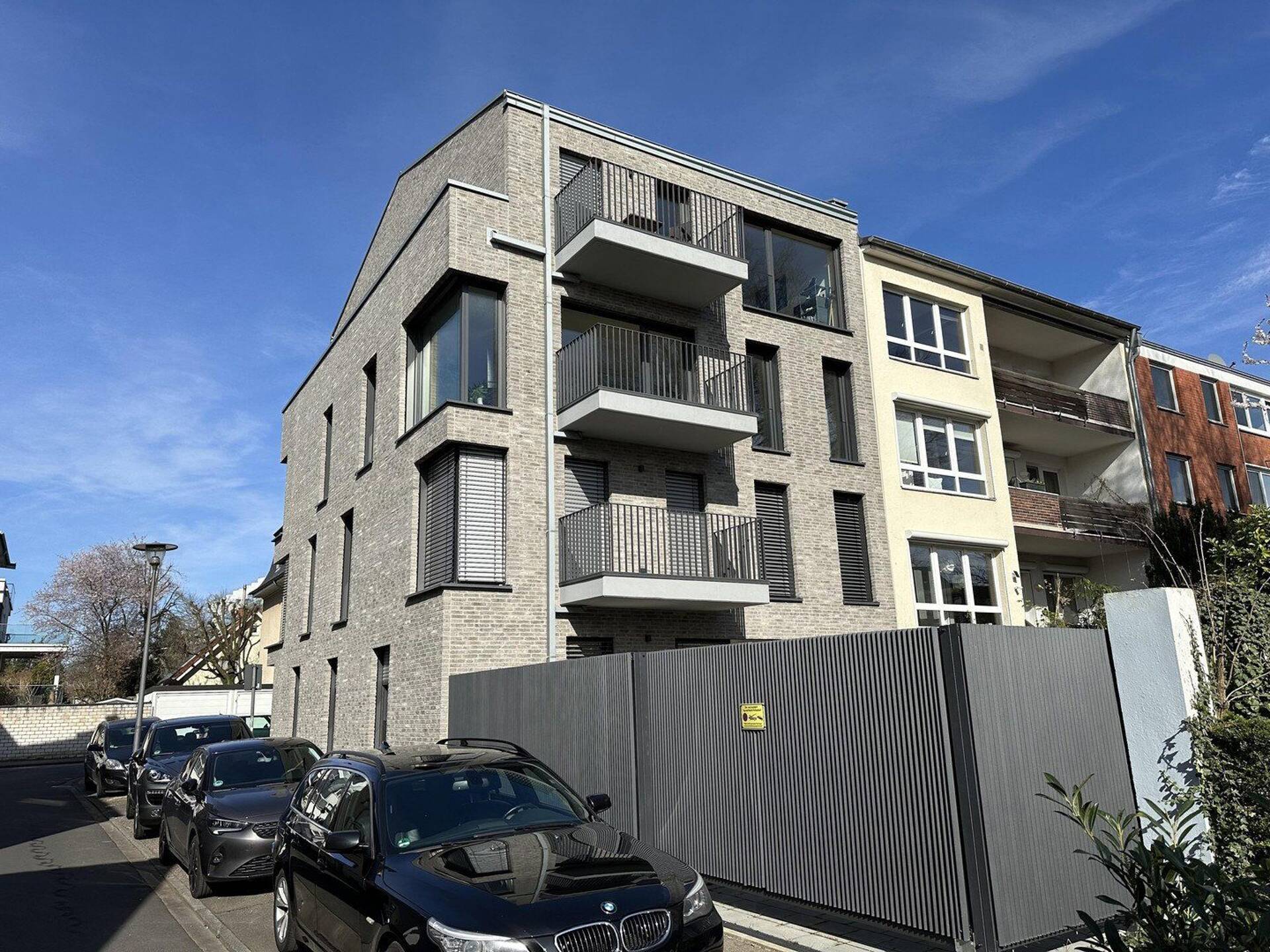 Mehrfamilienhaus in 50996 Köln mit 315 m² kaufen