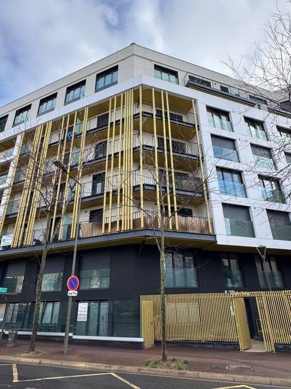 Appartement 4 pièces 86 m² · à Suresnes · 86 m² · 2 450 €/mois