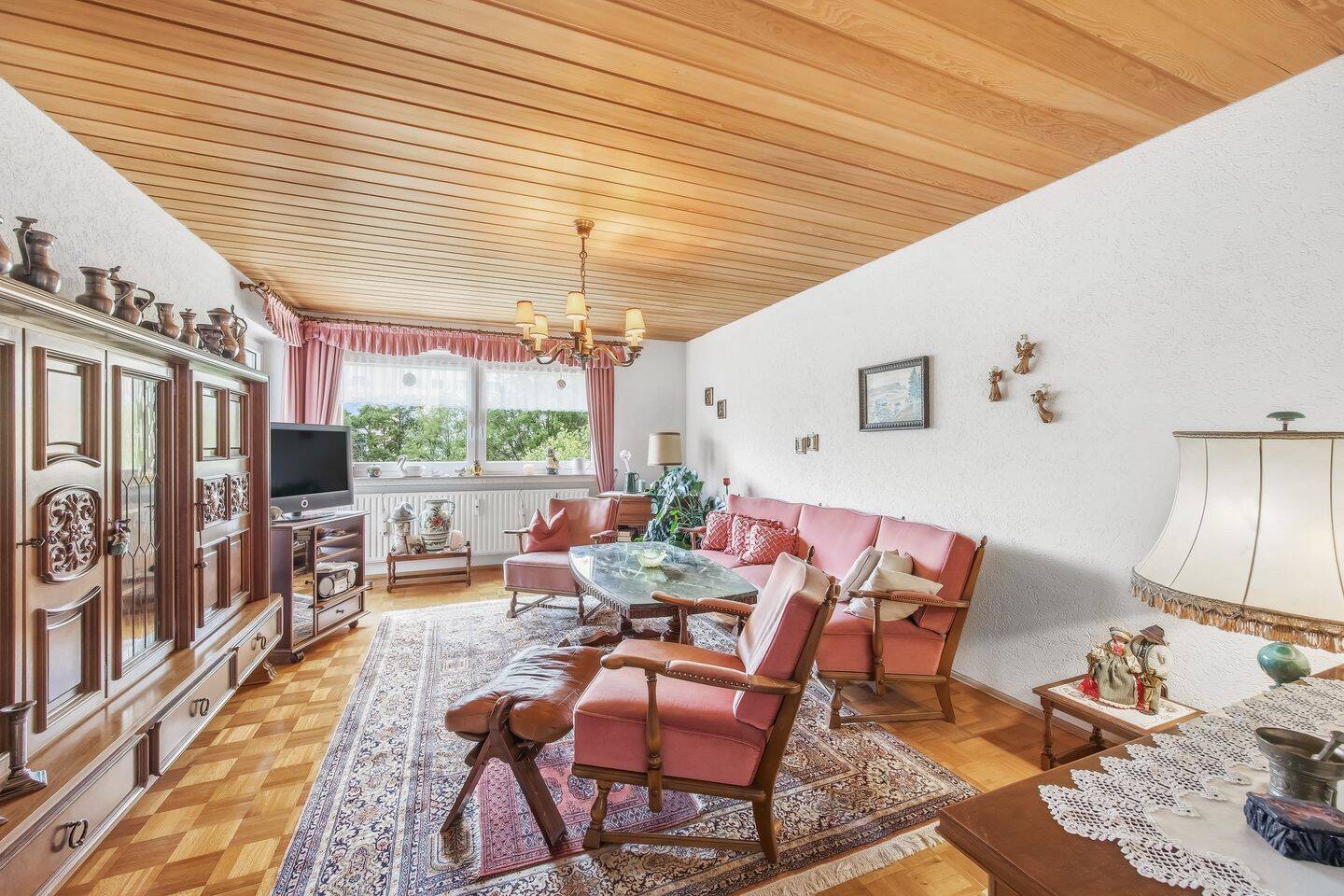 Direkt am Ostpark! Gut geschnittene 3-Zimmer-Wohnung mit sonniger Westloggia in ruhiger Lage – München – Vorschaubild 2