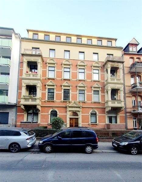 Super Innenstadtlage,hervorragende 2- Zi. ETW, gut vermietet, Hochparterre mit 2 Balkonen+ TGL Bad! – Wiesbaden – Vorschaubild 2