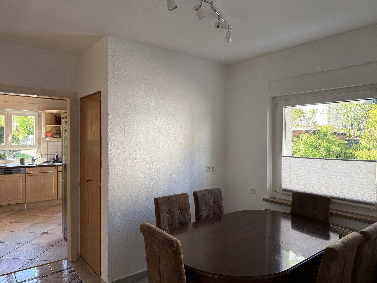 Freistehendes Einfamilienhaus mit Terrasse, Garten & Sauna in ruhiger Lage – Ingelfingen – Vorschaubild 8