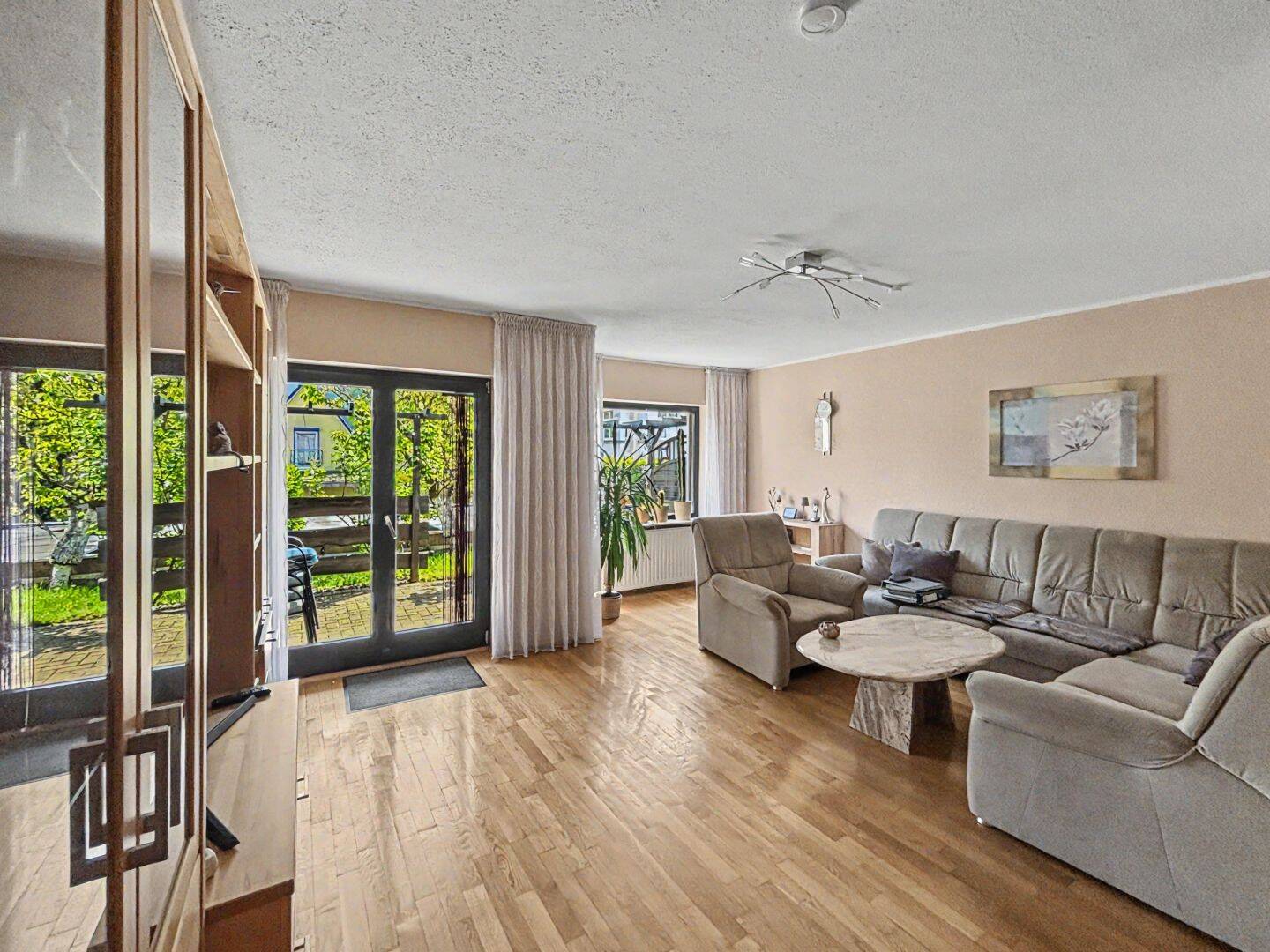 Äußerst gepflegtes Reihenendhaus mit Terrasse, Balkonen und zwei Garagen in Wuppertal – Wuppertal – Vorschaubild 5