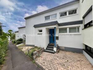 Trier: Reihenmittelhaus mit Garage in ruhiger Wohnlage
