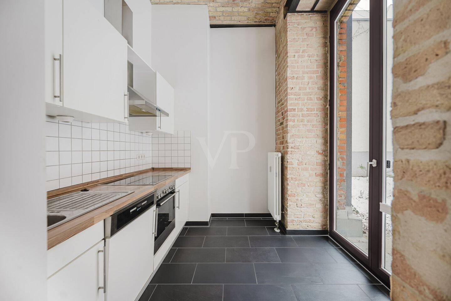 Ruhiges Hinterhof-Loft in Bestlage: Helle EG-Wohnung mit Terrasse & TG-Stellplatz im Prenzlauer Berg – Berlin – Vorschaubild 7