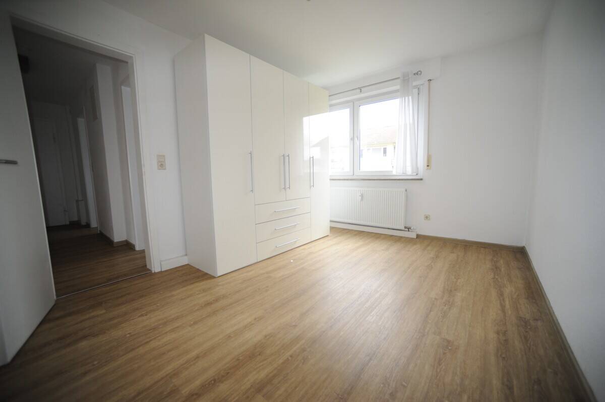 Anschauen - verlieben - einziehen: Sanierte 3 Zi Wohnung in S-Stammhein! – Stuttgart – Vorschaubild 6