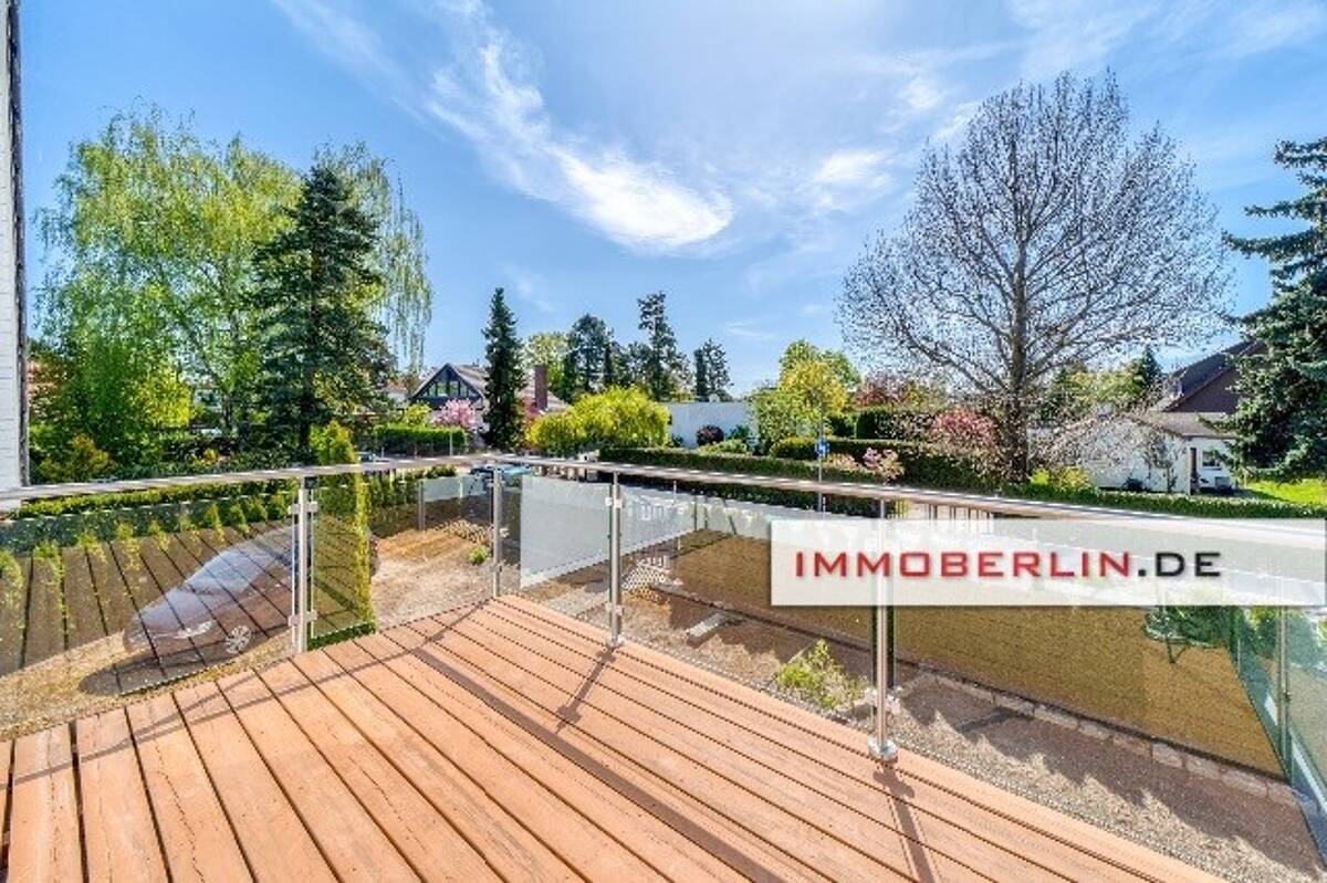 IMMOBERLIN.DE - Großes Ein-/Zweifamilienhaus mit Südgarten in ruhiger Rudower Lage – 12355 Berlin – Bild 1 von 9