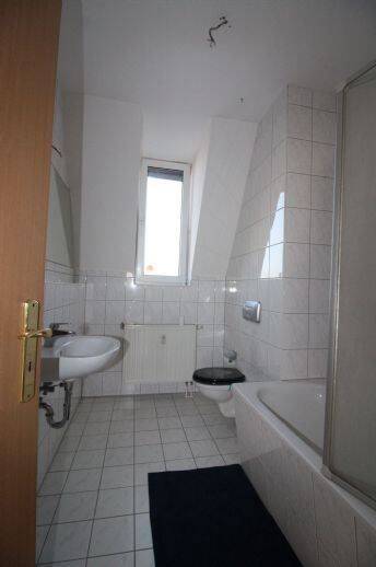 offenes Wohnen! großzügige 2-Zimmer im Dach mit Einbauküche!! – Plauen – Vorschaubild 5
