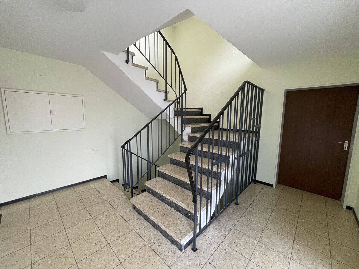 Pfuhl - Modern saniert, sofort bezugsfrei - großzügige 3-Zimmer-Wohnung mit Balkon und Garage – Neu-Ulm – Vorschaubild 5