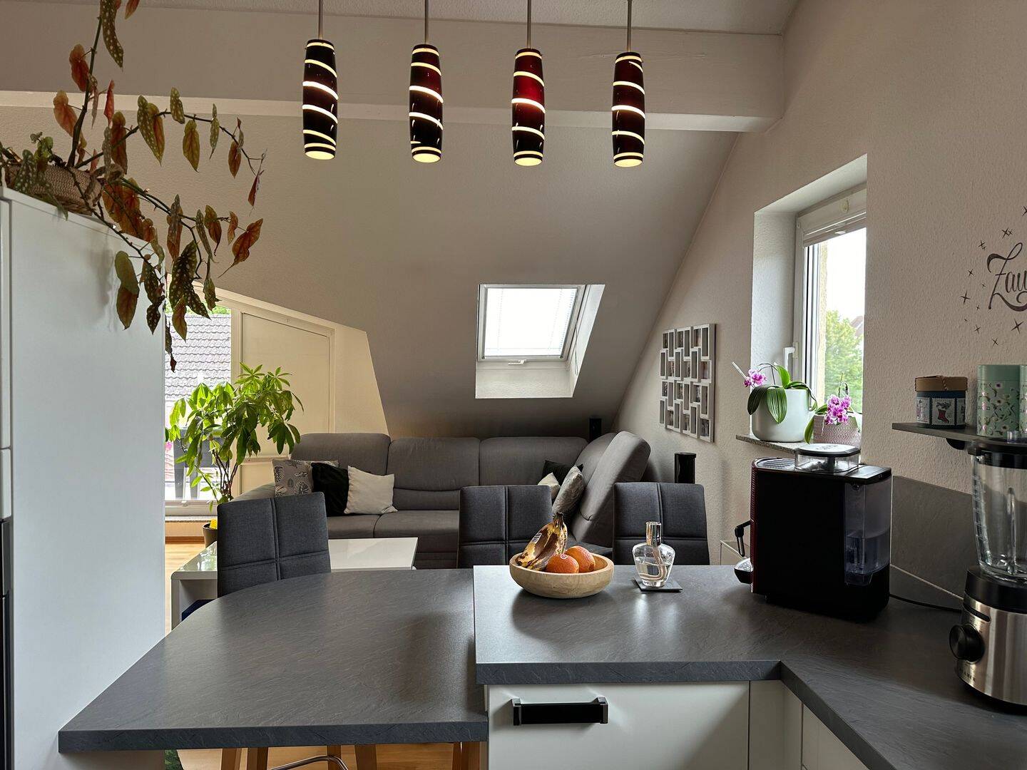 Möbilierte Dachgeschosswohnung in zentraler Lage zu vermieten – Mainz – Vorschaubild 7