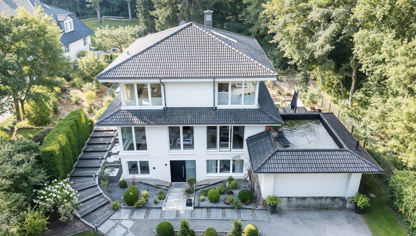 Repräsentative Design-Villa mit absoluter Privatsphäre in Blankenese – Hamburg – Vorschaubild 3