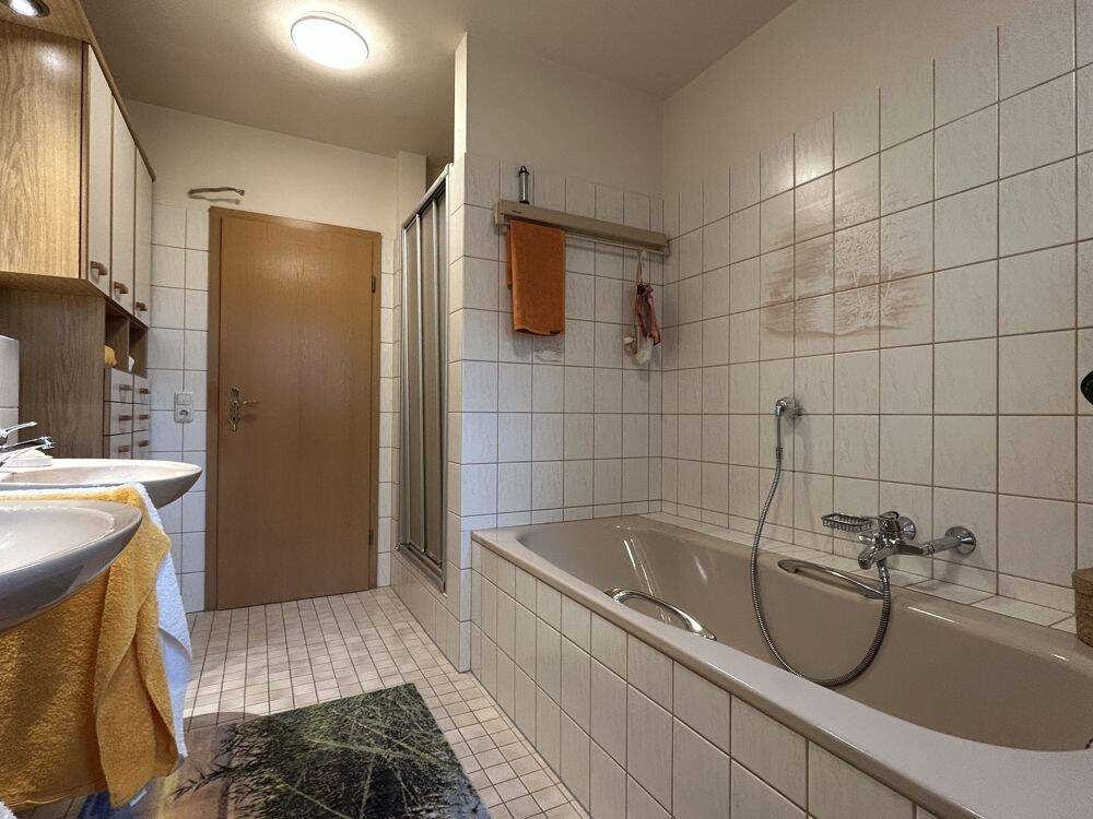 Großzügiges Zweifamilienhaus in begehrter Lage von Syke-Barrien! – Syke – Vorschaubild 7