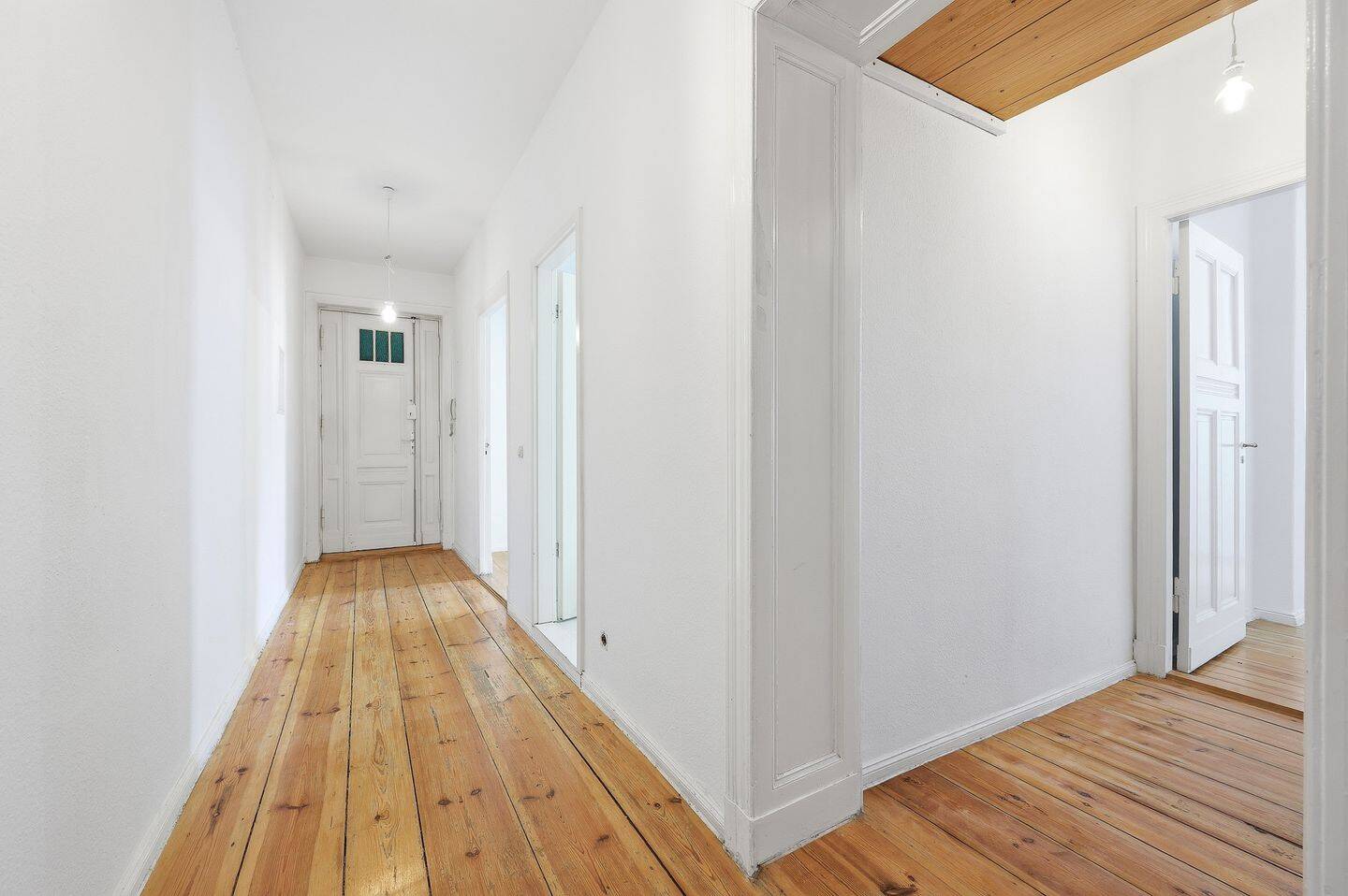 Wohnen im Herzen von Friedrichshain: 3 Zimmer mit klassischem Altbauflair – Berlin – Vorschaubild 2