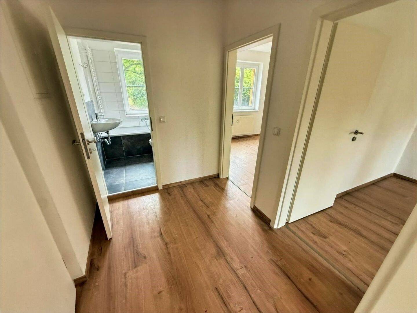 Frisch sanierte 2 Raum Wohnung! – Magdeburg – Vorschaubild 6