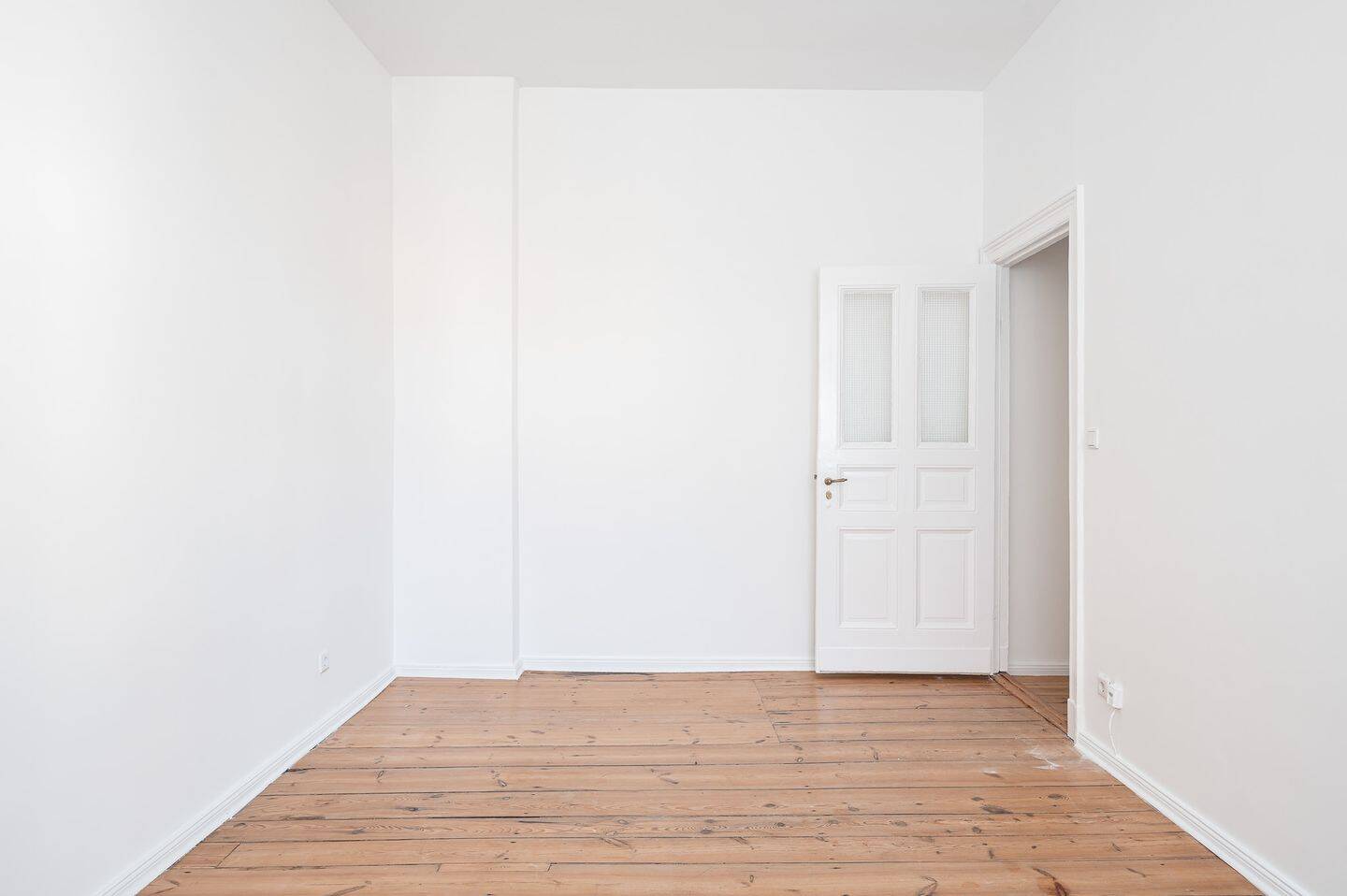 Bezugsfreie 2-Zimmer-Altbauwohnung mit Balkon in Berlin-Moabit - Nahe Spree & Ringbahn – Berlin – Vorschaubild 9