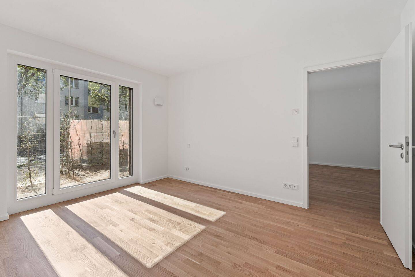 Erstbezug! Barrierefreie 2-Zimmer-Wohnung im Neubau mit Garten und Terrasse! – Berlin – Vorschaubild 3