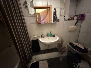 Leerstehendes Ein-Zweifamilienhaus mit Ausbaureserve in Buntentor - Bremen – 28201 Bremen – Vorschaubild 6