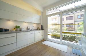 Modernisiertes Reihenhaus mit viel Platz, Dachterrasse und hochwertiger Ausstattung in Findorff – 28215 Bremen – Vorschaubild 5