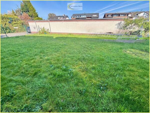Mehrfamilienhaus in 50769 Köln mit 615 m² kaufen