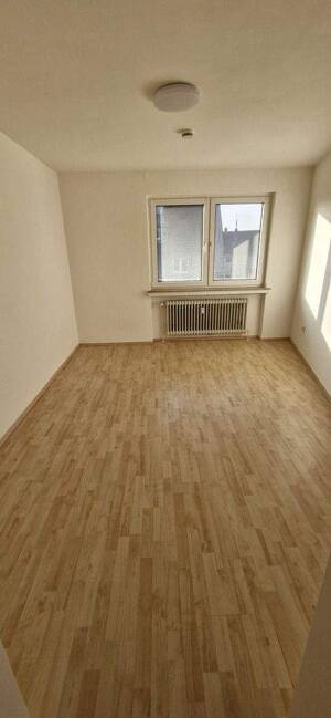 Schöne Souterrainwohnung mit Terrasse in Remscheid-West – 42857 Remscheid – Vorschaubild 2