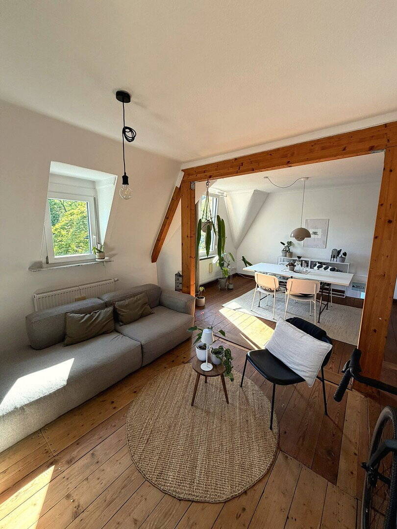 46 m² sanierten, dreiseitig belichtet, ruhigen Altbau-Charme in Heslach – Stuttgart – Vorschaubild 4