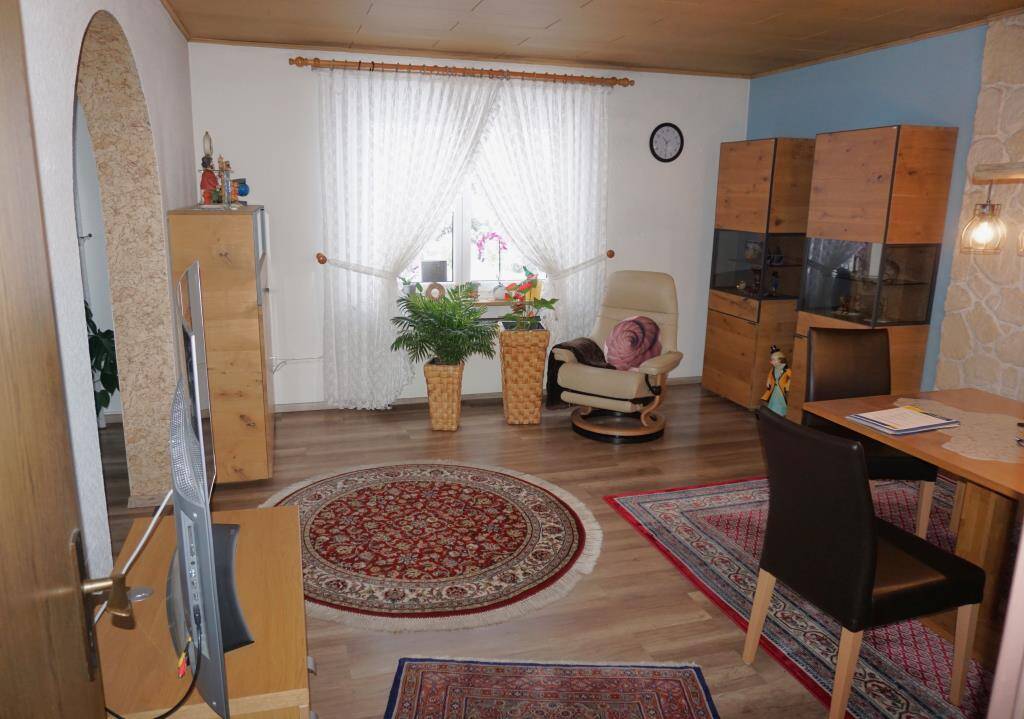 Adrettes 2-Familienhaus mit großem Garten in Nürnberg - Süd / Haus kaufen – Nürnberg – Vorschaubild 8