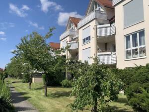 Vermietete lichtdurchflutete 3 Zi.-Maisonette (ca. 84 qm) mit 3 Balkonen * TG-Stellplatz möglich