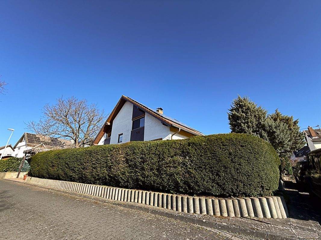 Charmantes freistehendes Wohlfühleinfamilienhaus auf wunderschönem Grundstück in Aussichtslage! – Erpel – Vorschaubild 4