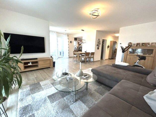 ca. 20qm Sonnen-Loggia + + 3 Zimmer in Wendschott + + Aufzug + gr. Kellerraum – Wolfsburg – Vorschaubild 6