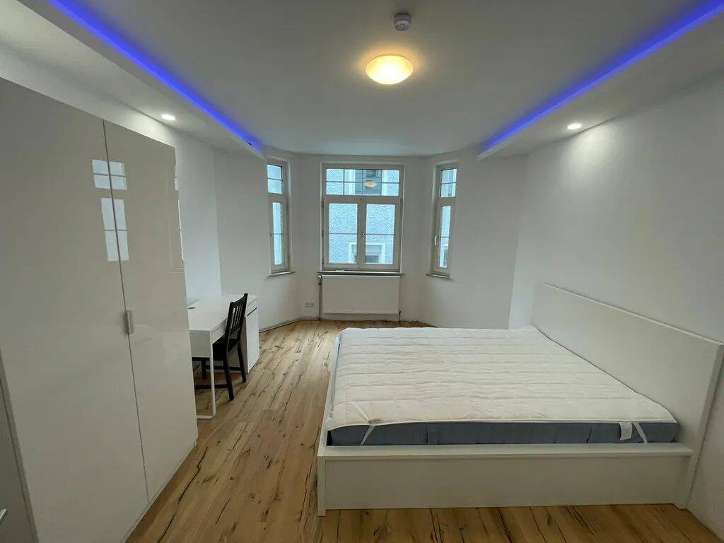Großes und schönes WG Zimmer in nähe zur FAU