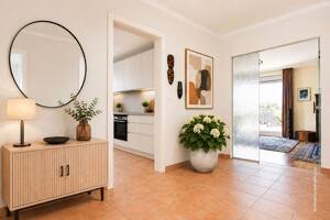 Endlich bequem und großzügig wohnen - Penthouse-Komfort mit Aufzug und Dachterrasse in ruhiger Lage – 22175 Hamburg – Vorschaubild 2