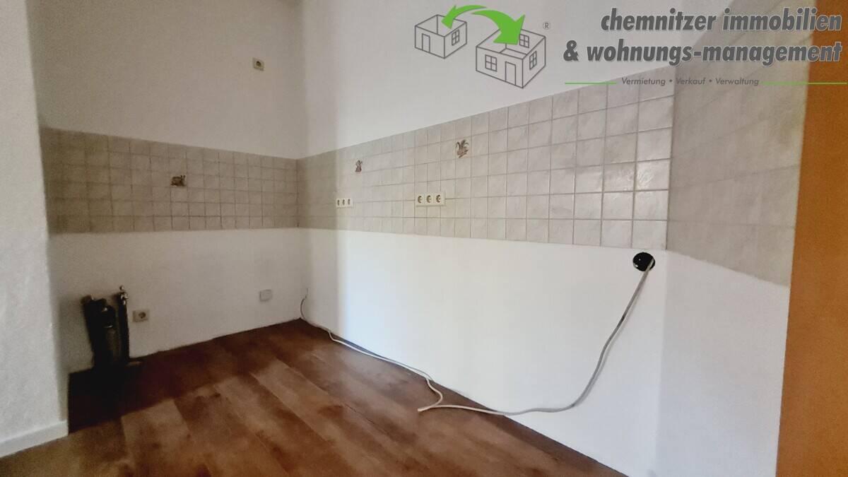 Frisch renovierte 2-Raum-Wohnung mit Balkon, Tageslichtbad und PKW-Stellplatz - in UNI-Nähe – Chemnitz – Vorschaubild 4