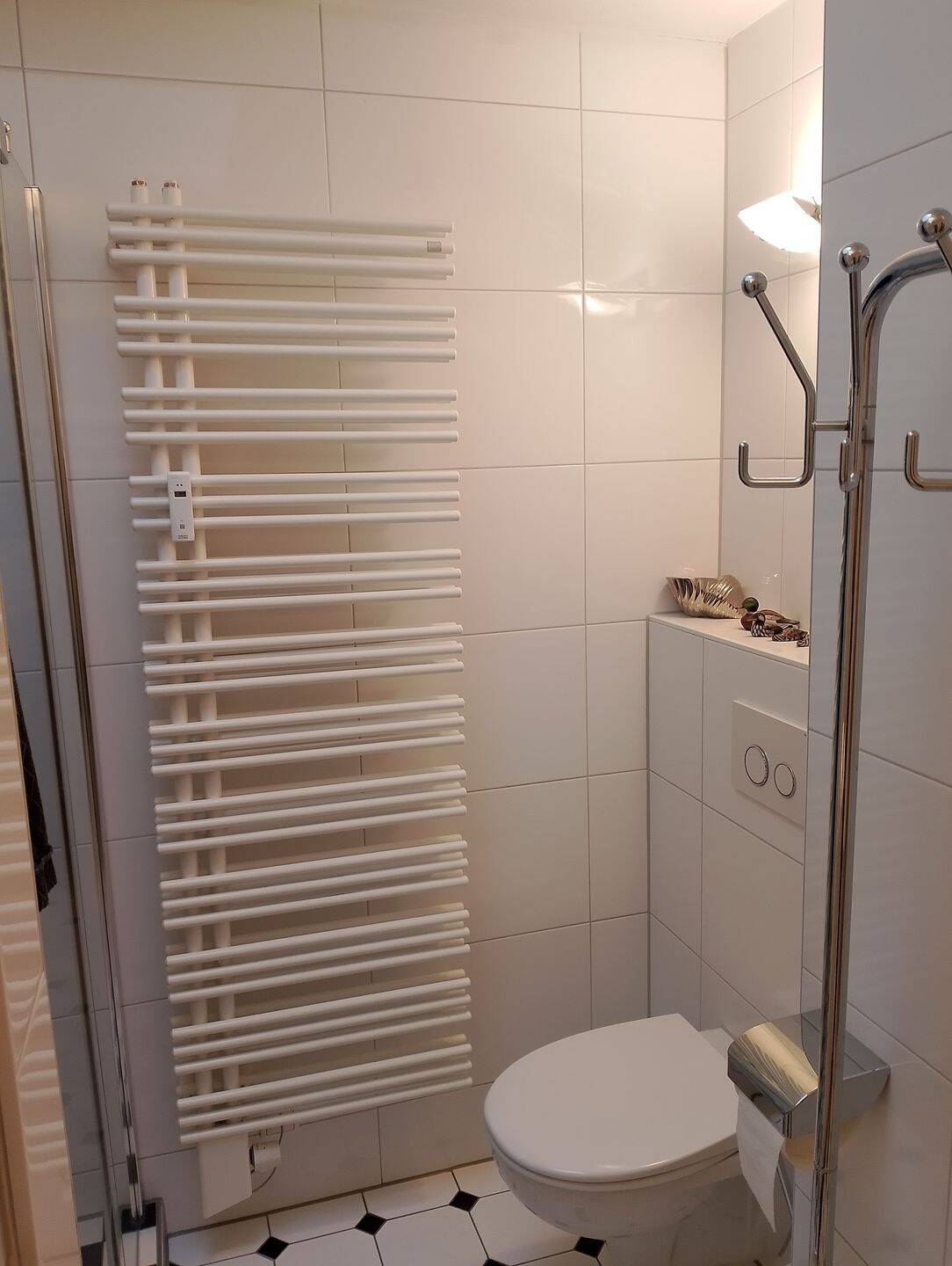 Luxuriöses Penthouse mit 3 Zimmern und beheizbaren Wintergarten / Balkon in Stuttgart-Asemwald – Stuttgart – Vorschaubild 8