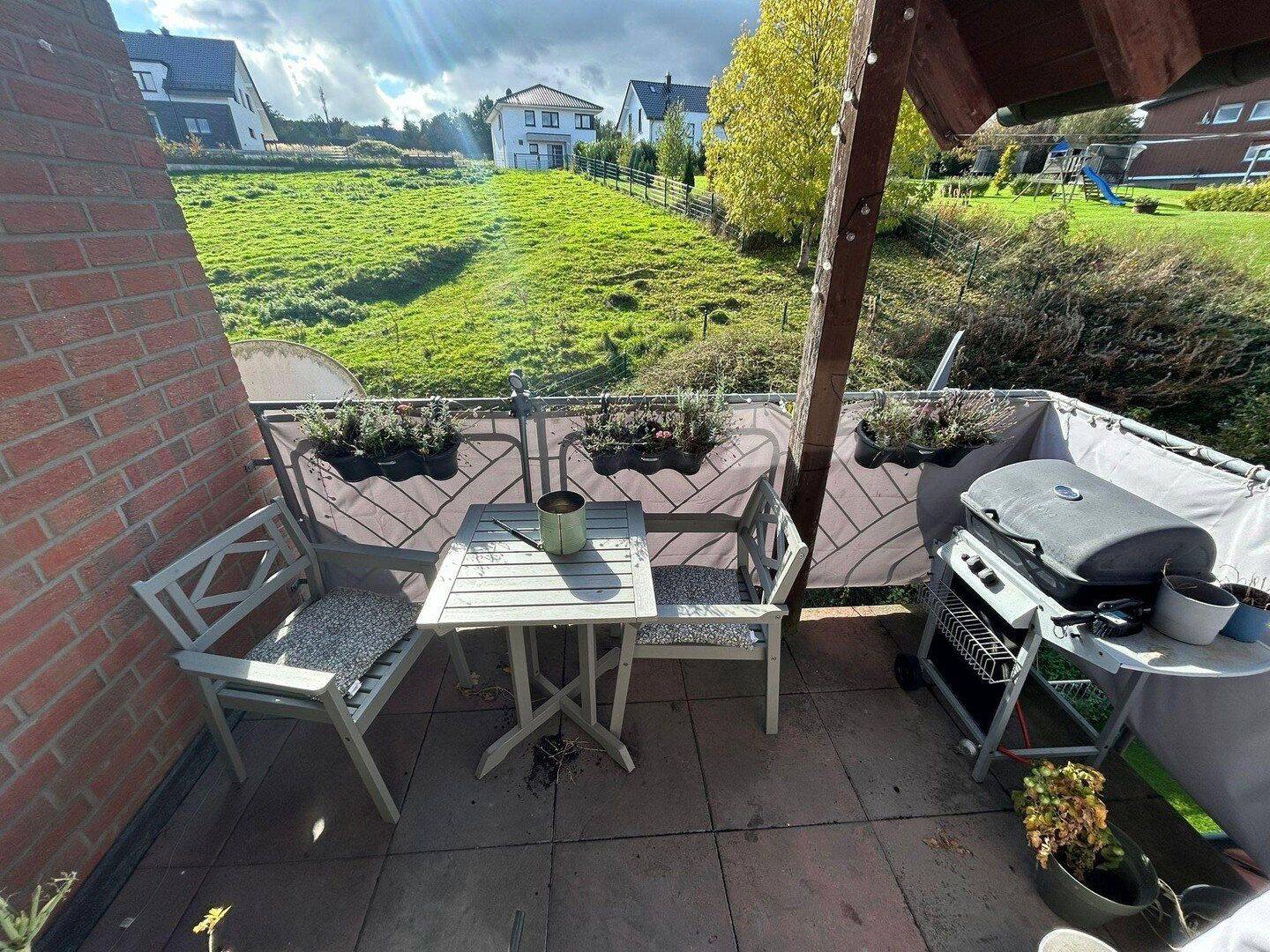 gemütliche 3-Zimmer-Wohnung 1. OG mit Südbalkon in Paderborn-Dahl!