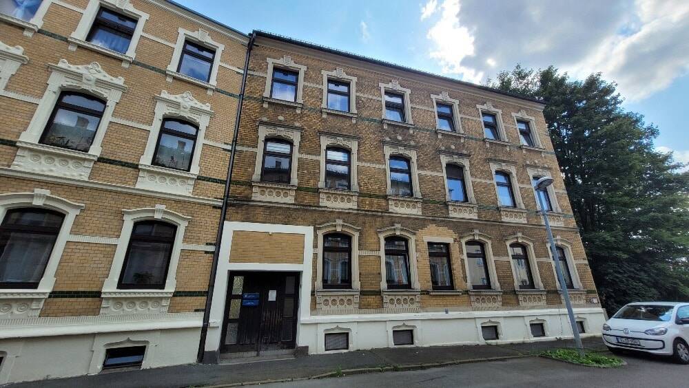 Wohnhaus in Treuen mit Garten! – Treuen – Bild 1 von 9