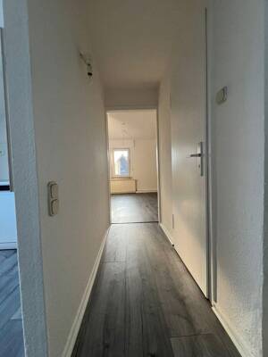 Frisch modernisierte 2,5-Zimmer-Dachgeschosswohnung in Dortmund-Brackel - sofort bezugsfrei – 44309 Dortmund – Vorschaubild 8