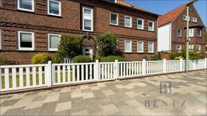 Altbaucharme mit Potenzial - 3 Zimmer, Gartenanteil & Mansardenzimmer