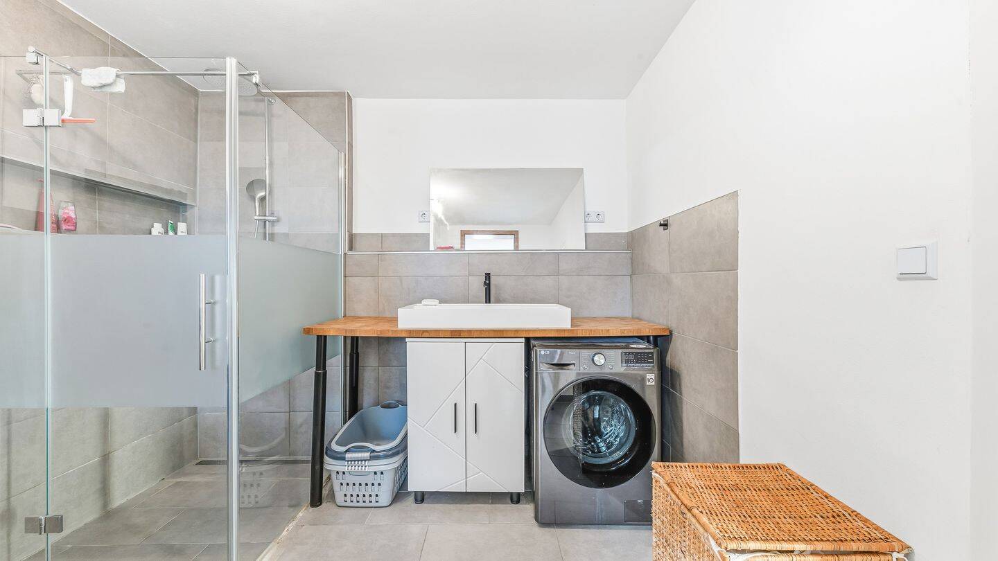 Charmantes und modernisiertes Einfamilienhaus in Unterensingen – Unterensingen – Vorschaubild 5
