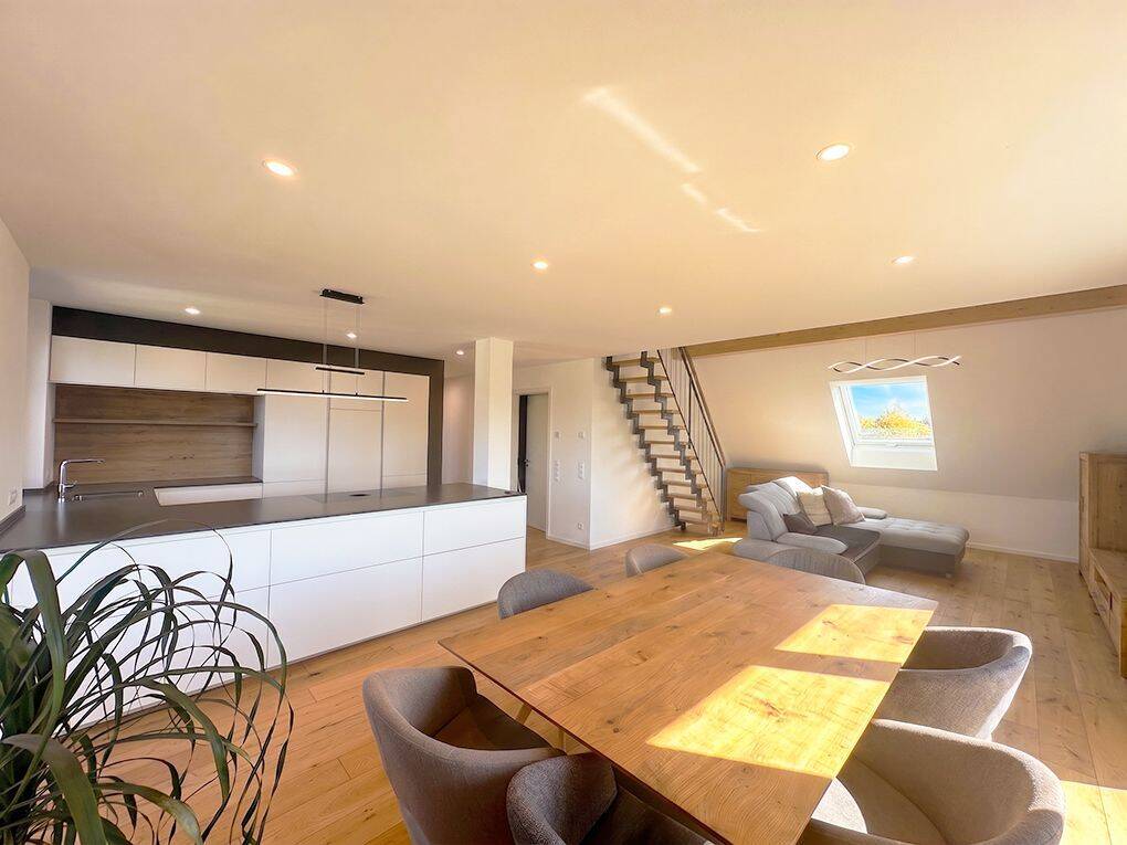 Rarität in Bestlage – moderne Penthouse-Maisonette mit exklusivem Wohnkomfort – Aalen – Vorschaubild 2