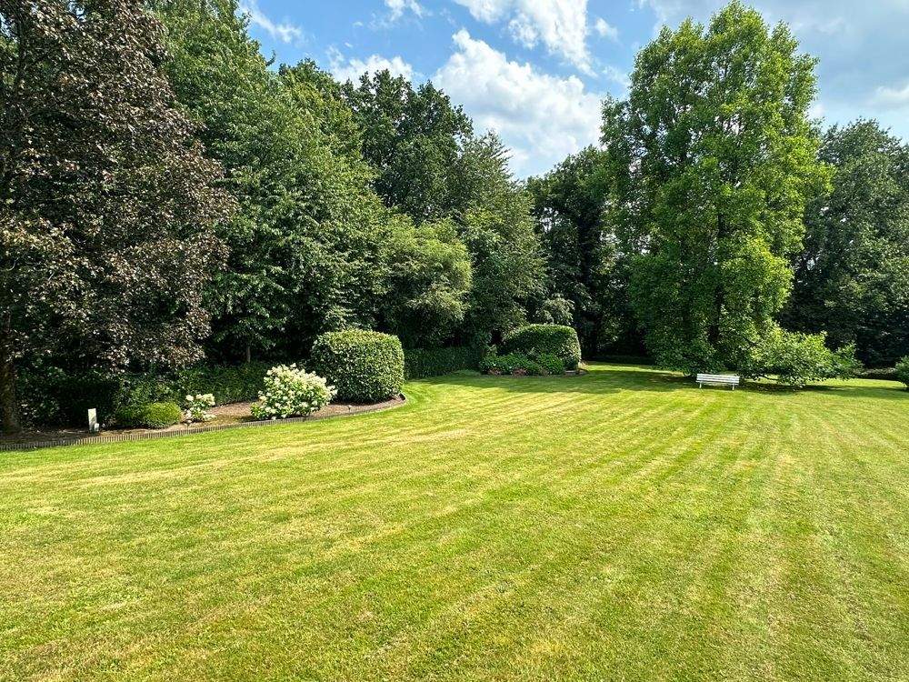 PROVISIONSFREI: EXKLUSIVE VILLA mit EINLIEGERWOHNUNG und EIGENEM PARK in naturnaher BESTLAGE – Solingen – Vorschaubild 3