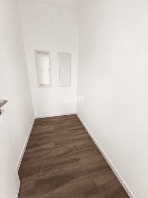 antaris Immobilien GmbH **Familienfreundliche 4-Raum-Wohnung mit Balkon & zwei Bädern** – 99085 Erfurt – Vorschaubild 9
