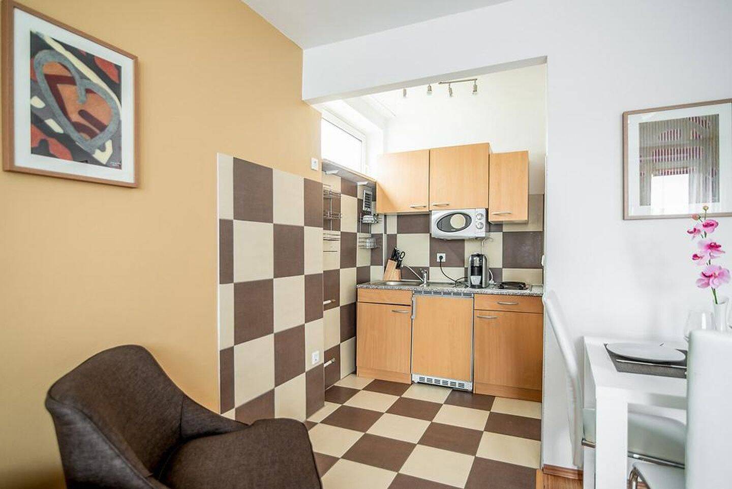 Attraktive 1-Zimmer-Wohnung in bester Nürnberger Innenstadtlage – Nürnberg – Vorschaubild 5