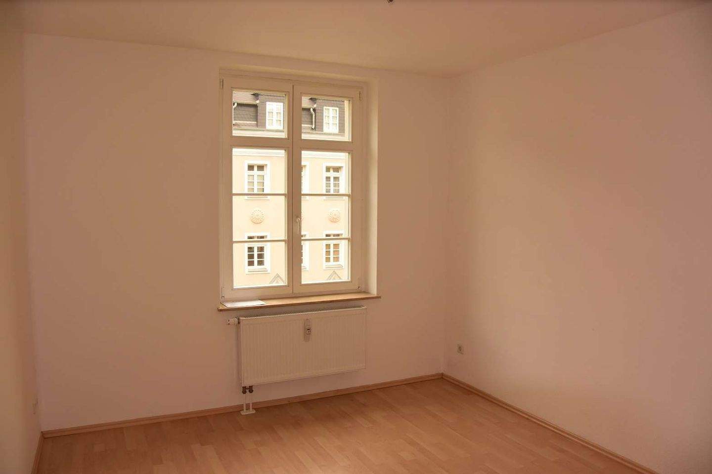 Frei ab 1.8.26 - Sonniger Balkon am Wohnzi. - 3. OG -EBK Abkauf mögl. ! – Chemnitz – Vorschaubild 5