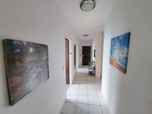 Lichtdurchflutete 3-Zimmer-Wohnung mit schönem Ausblick !