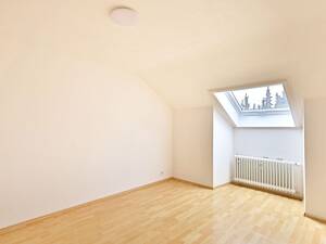Tolle Dachgeschosswohnung in bevorzugter Wohnlage – 71065 Sindelfingen – Vorschaubild 8