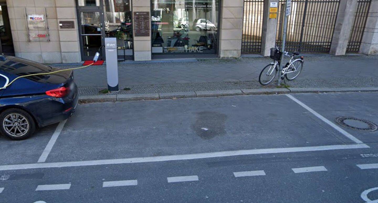 Möblierte 1-Zimmer-Wohnung mit Balkon in Tiergarten – Berlin – Vorschaubild 3