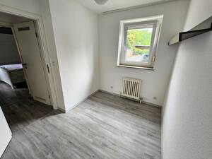 Eigentumswohnung mit zwei Bädern und Stellplatz Nähe Uni-Klinik zu verkaufen – 97078 Würzburg – Vorschaubild 9