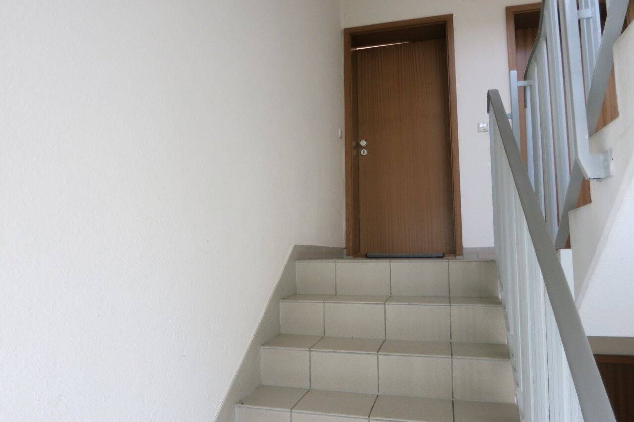 Single-Traum-Wohnung als Anlage mit Potential - Küche und Bad mit Fenster, Balkon sowie Stellplatz! – Chemnitz – Vorschaubild 4