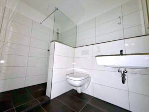Urbanes Wohnen auf ca. 100 m² mit Aufzug und zwei Bädern in Oberhausen-Mitte – 46045 Oberhausen – Vorschaubild 7